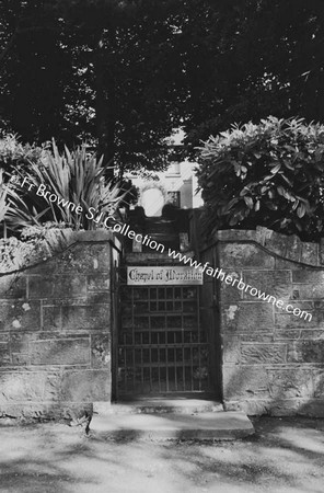 REPARATION CONVENT SIDE ENTRANCE FROM ROAD